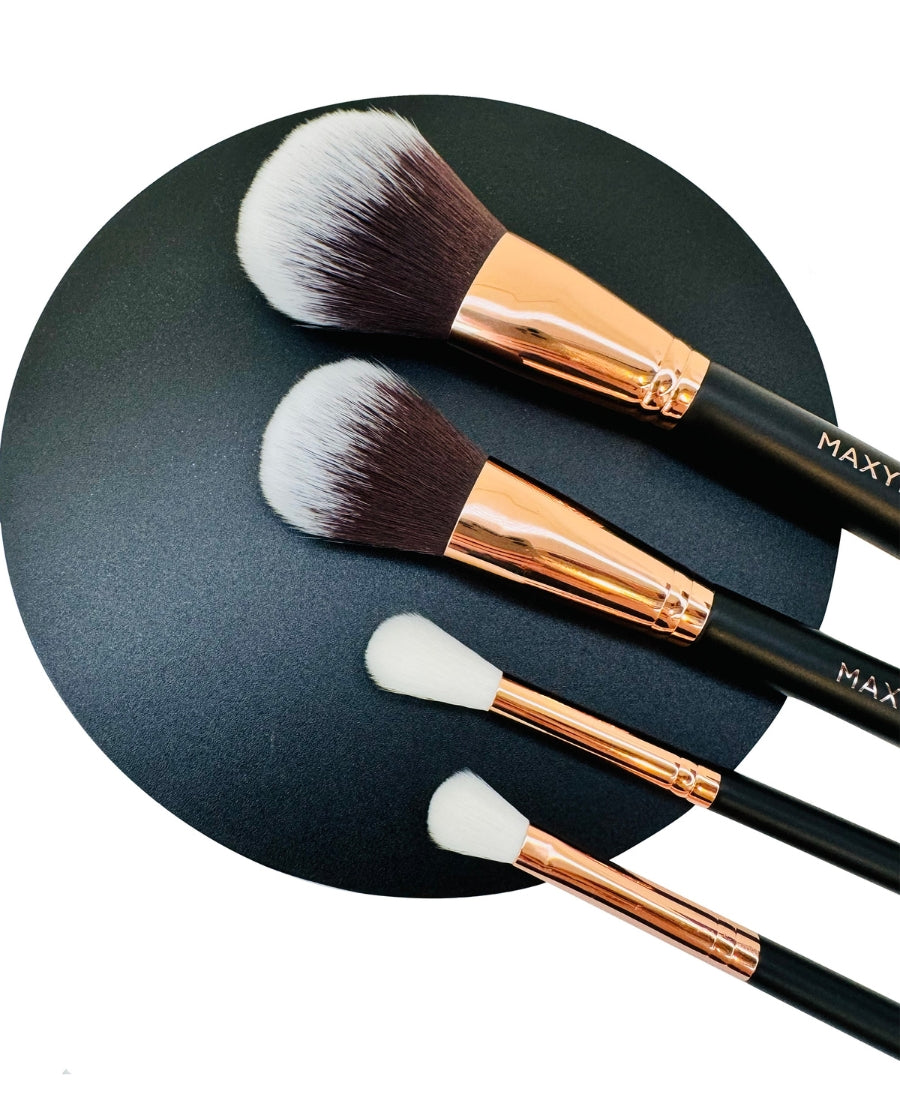 PROFESSIONAL MAGNETIC BRUSH NO.14 - FOR MAKE UP– Premium Synthetic Fiber